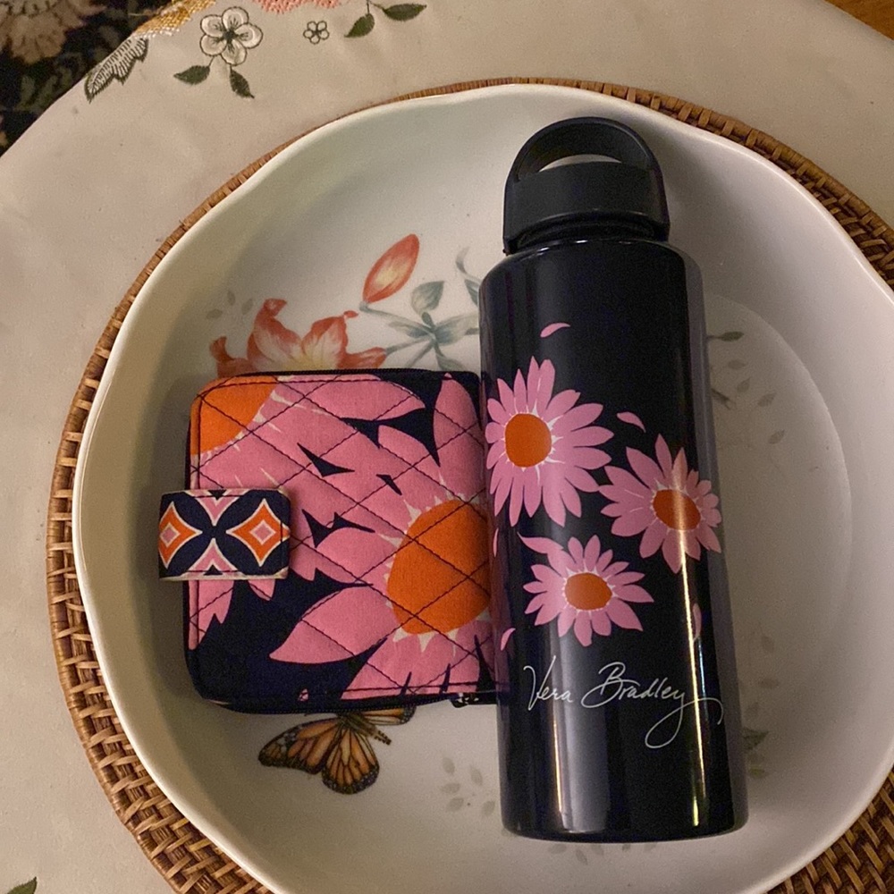 🌻SALE🌻VINTAGE Mini Zip Wallet & matching water bottle